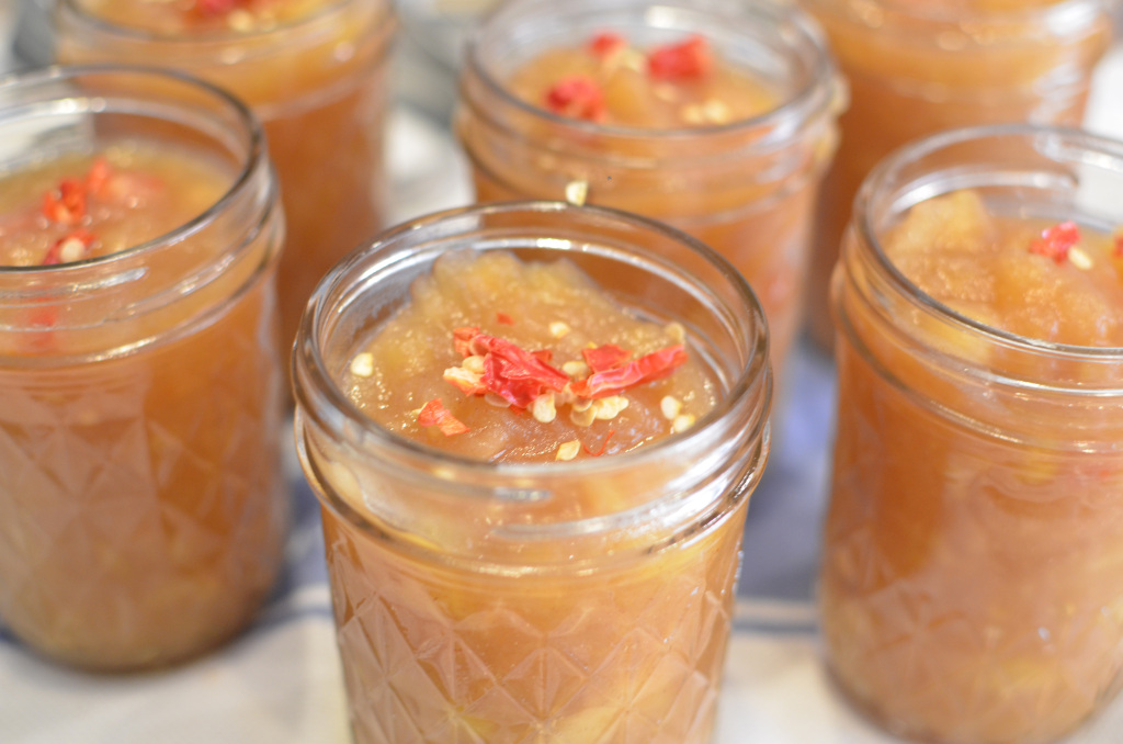 Spicy Bourbon Apple Sauce