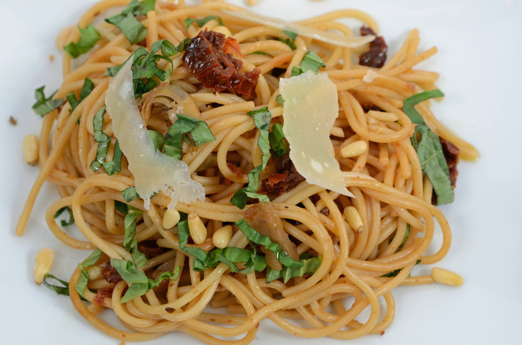 Sundried Tomato Artichoke Basil Pinenut Pasta