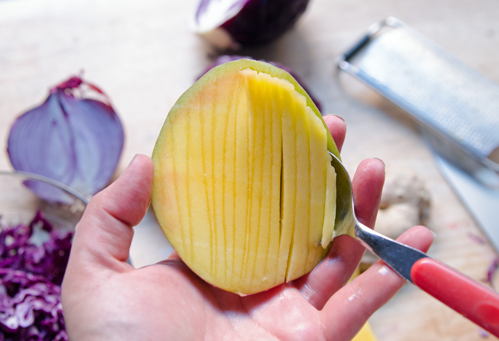 Cutting a Mango