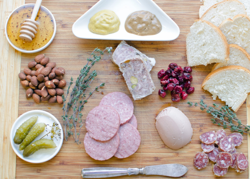 How to Build a Charcuterie Board